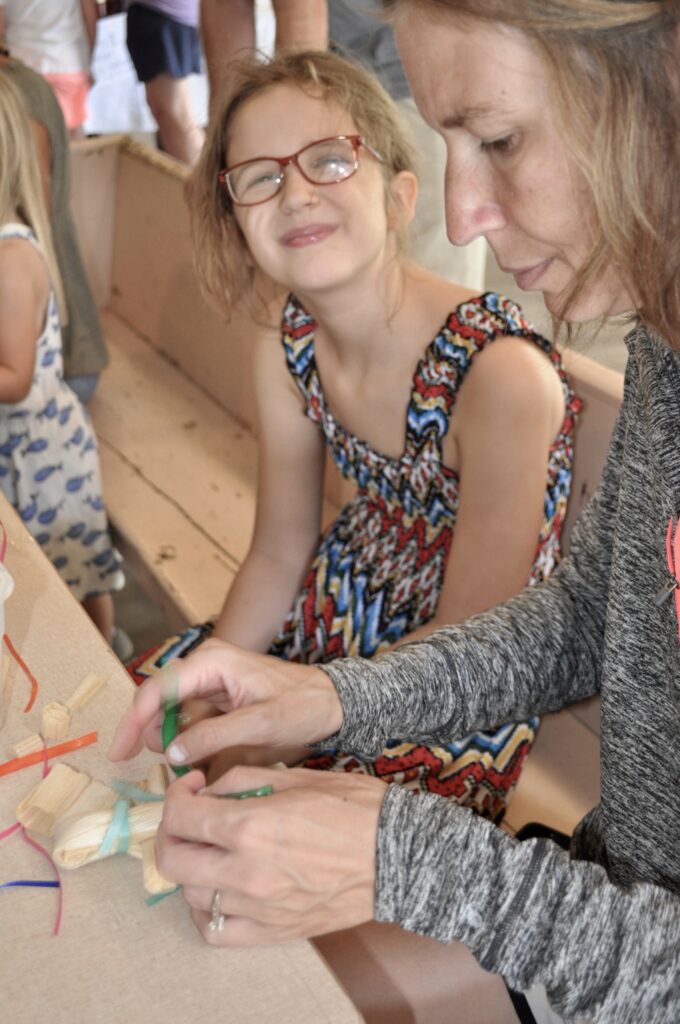 making corn husk dolls